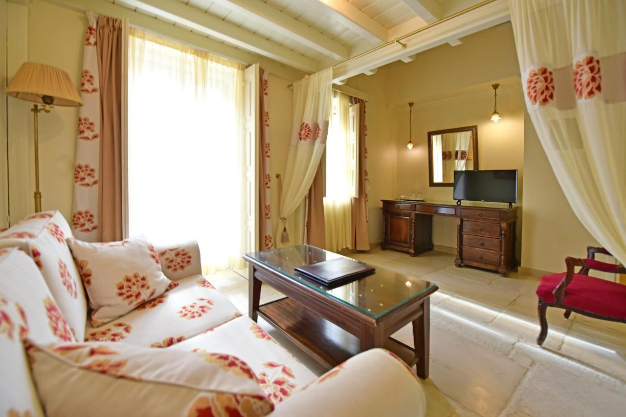 Angelica Traditional Boutique