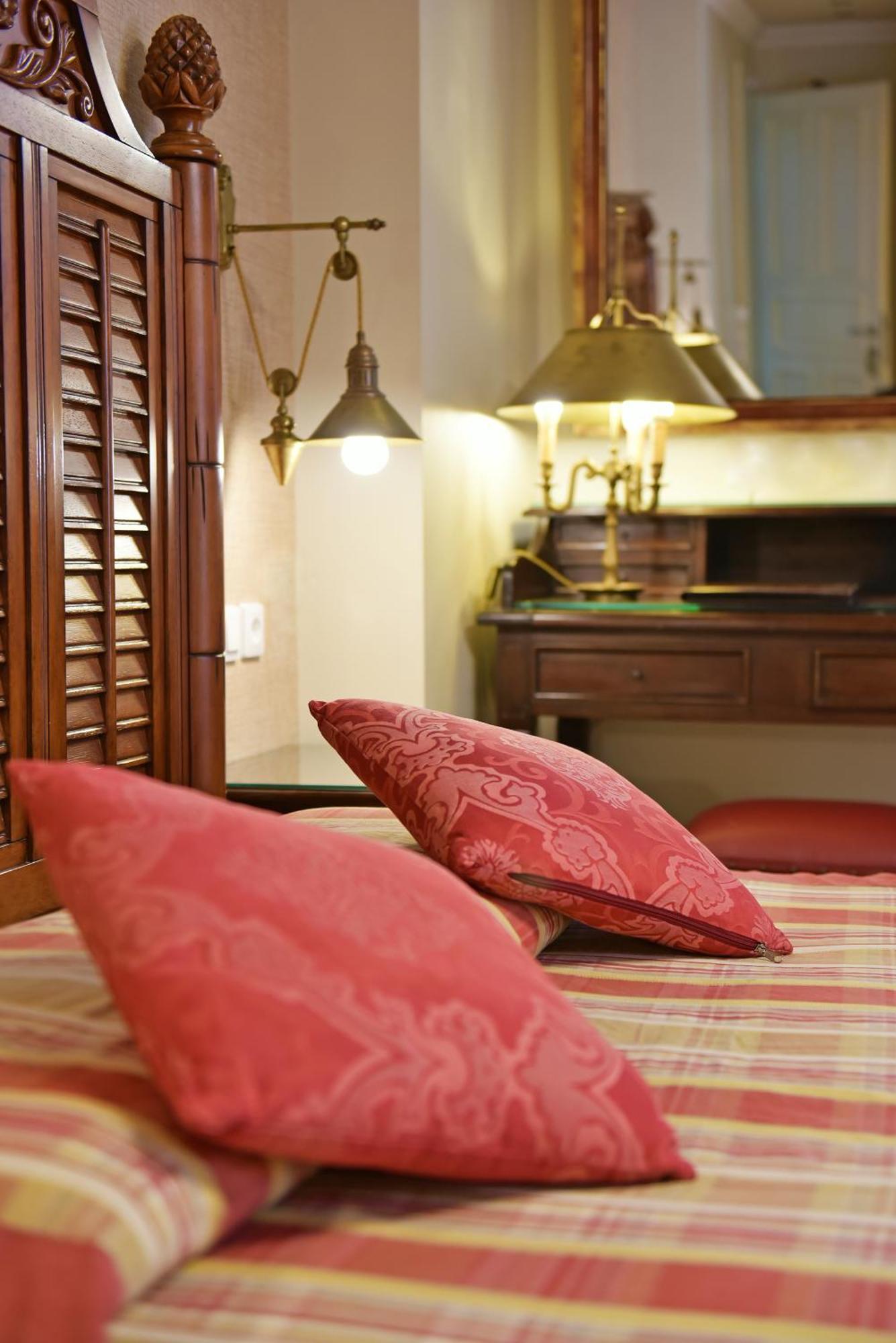 Angelica Traditional Boutique Hydra (Saronic Islands)