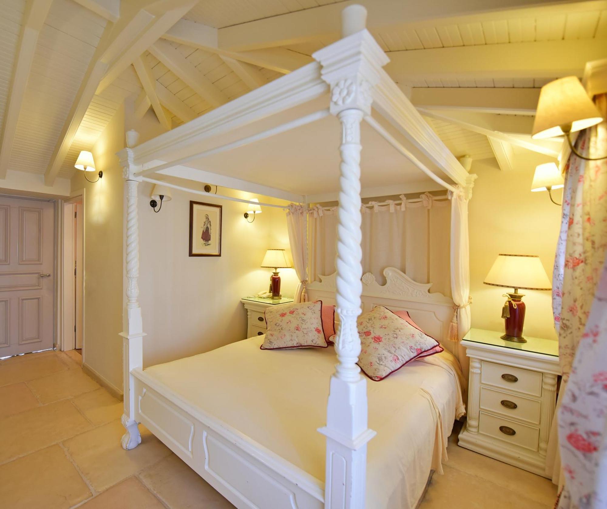 Angelica Traditional Boutique Hydra (Saronic Islands)