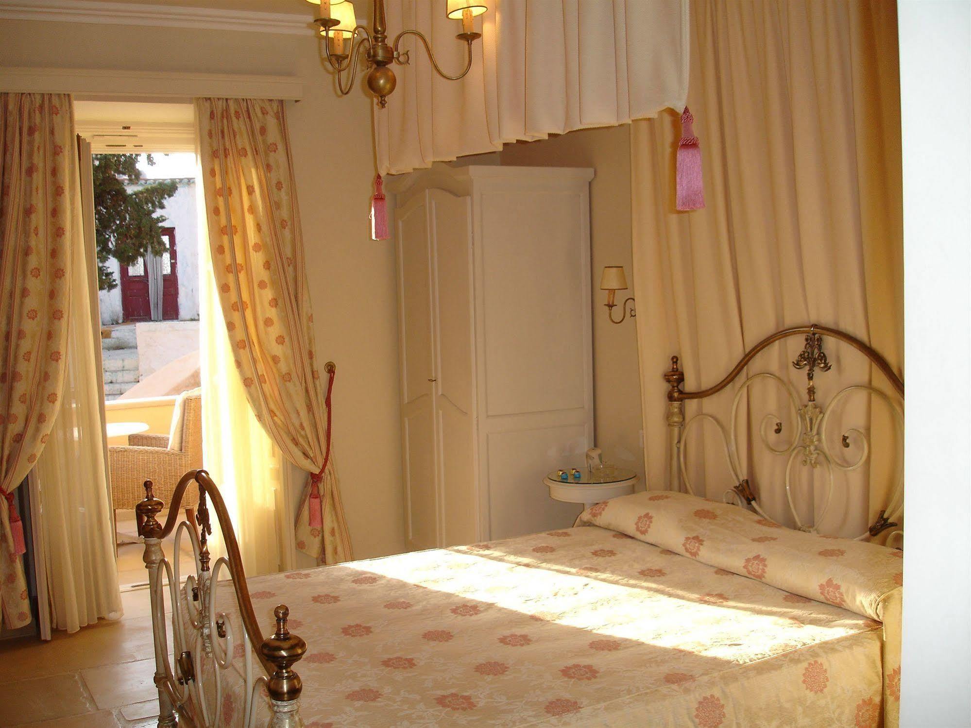 Angelica Traditional Boutique 4*